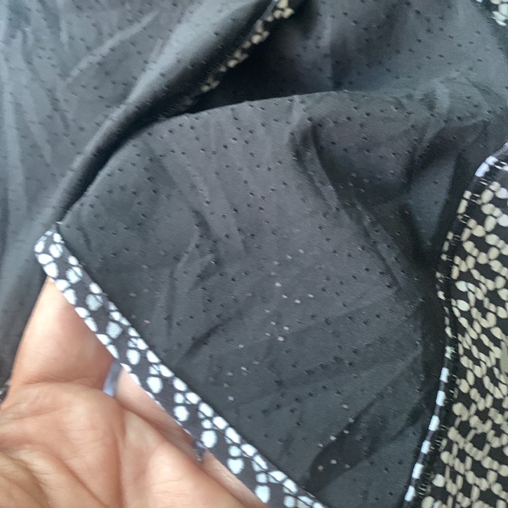 Lululemon Real Quick Short Perforated - Picture 5 of 8